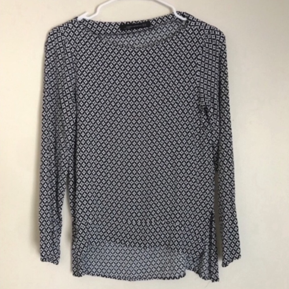 Zara Black & White Geometric Long Sleeve Top